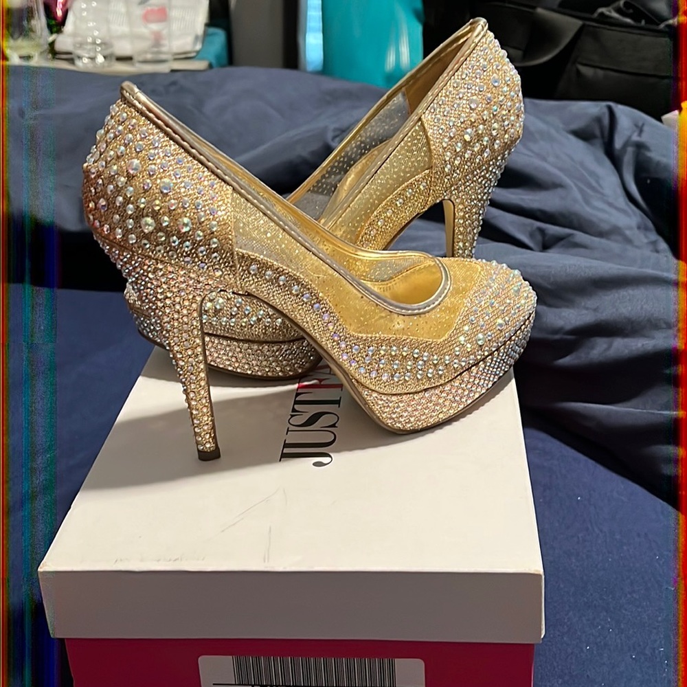 Golden sparkle heels